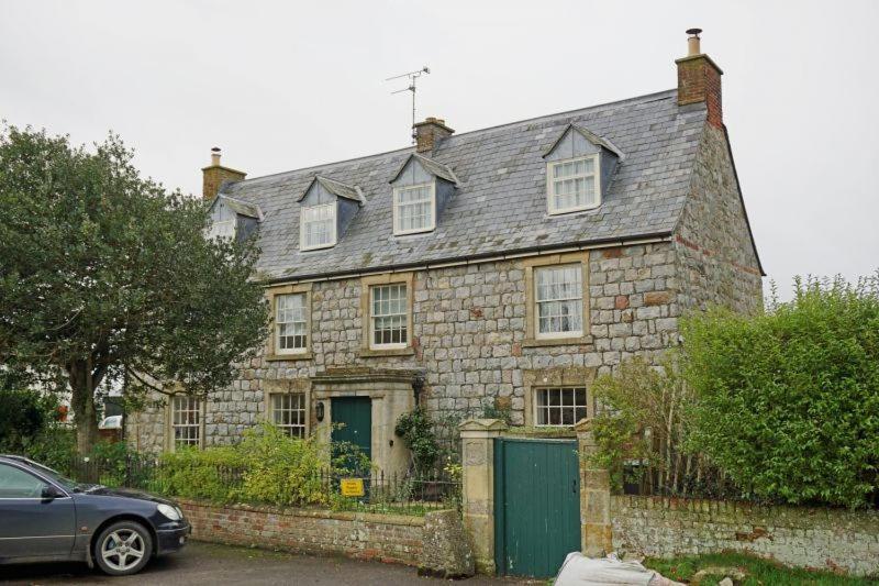에이브버리 Silbury House B&B 외부 사진